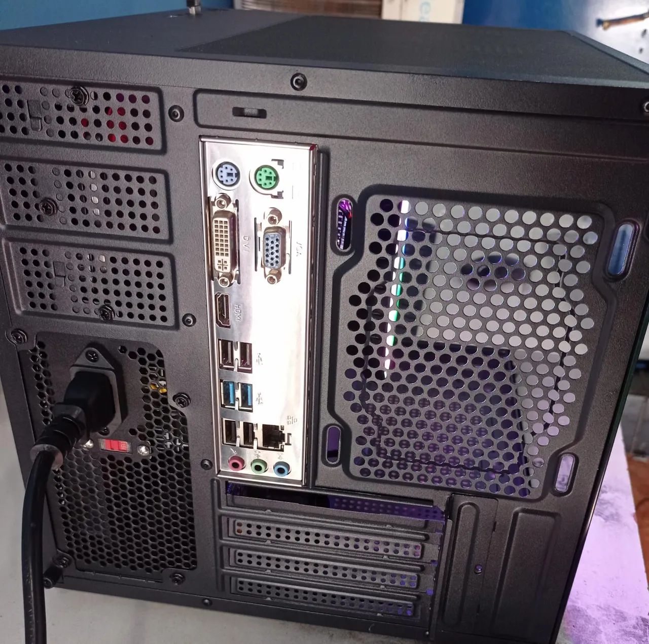 Computador para edição e jogos básicos417561428309452802