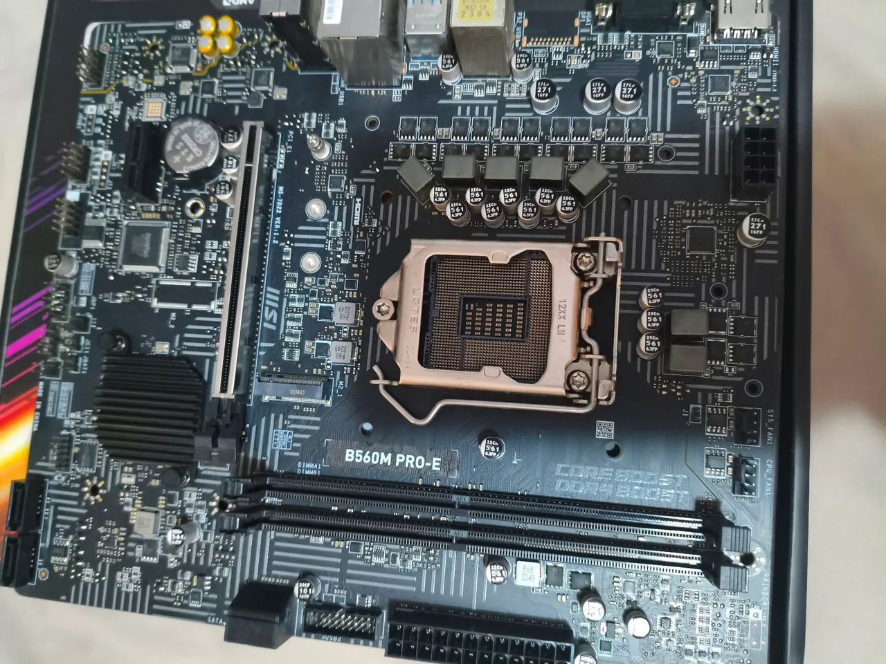 Placa mãe MSI B560M PRO-E BOM USO - Foto 4