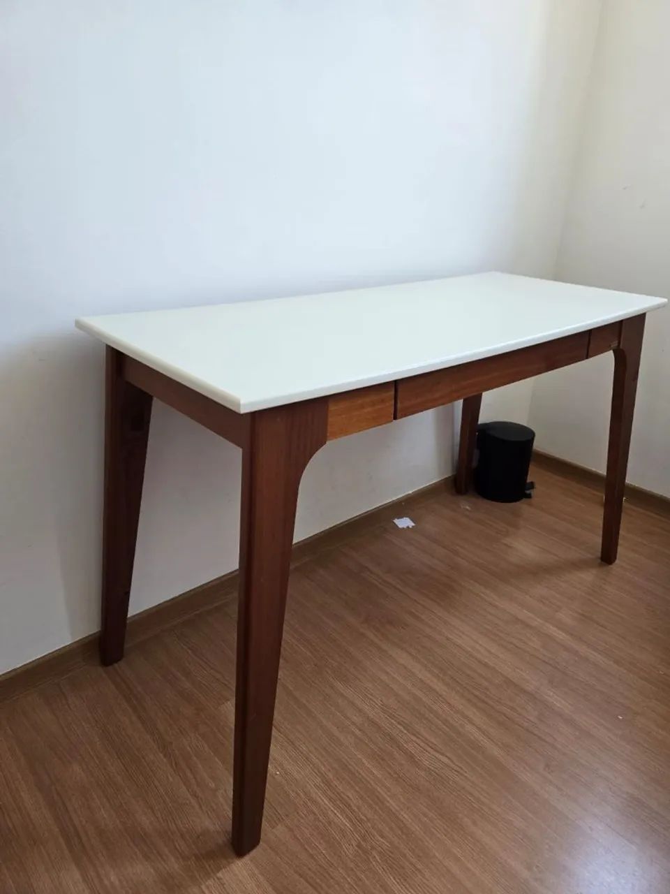Escrivaninha/mesa de trabalho Tok&stock