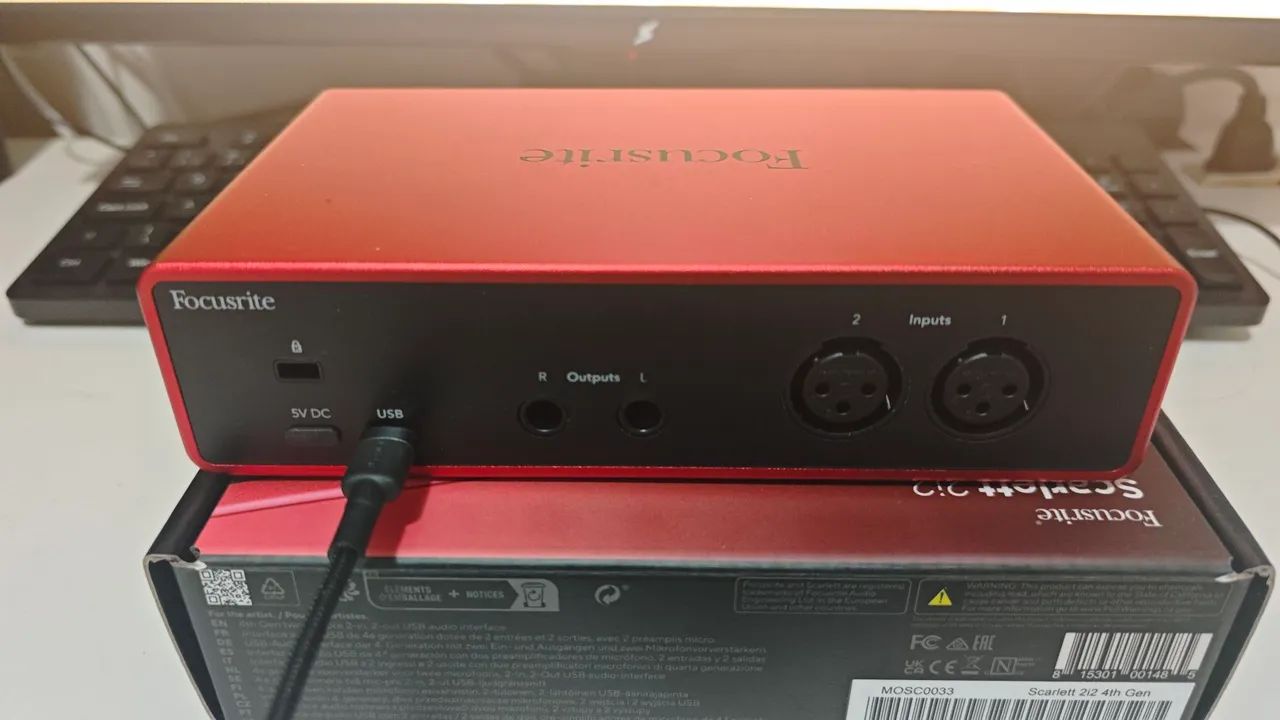 Focusrite Scarlett 2i2 4ª Geração - Foto 5