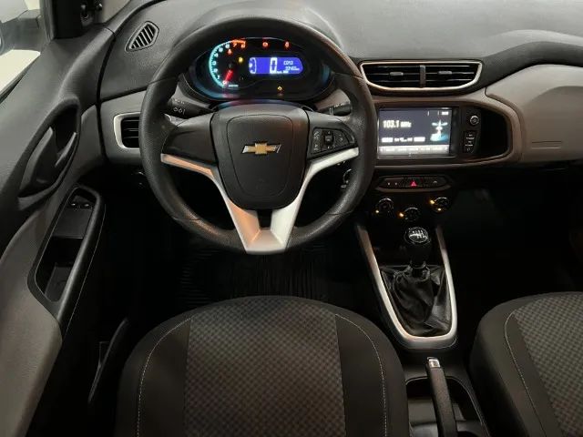 Chevrolet Onix Hatch LT 1.0 8V Flex Mec. 4P 2017 - Foto 5