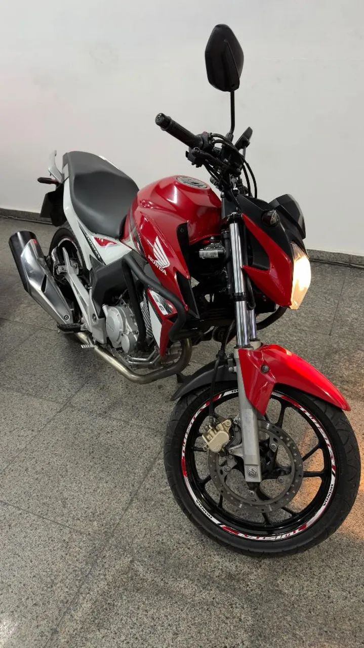 CB 250  - Foto 3