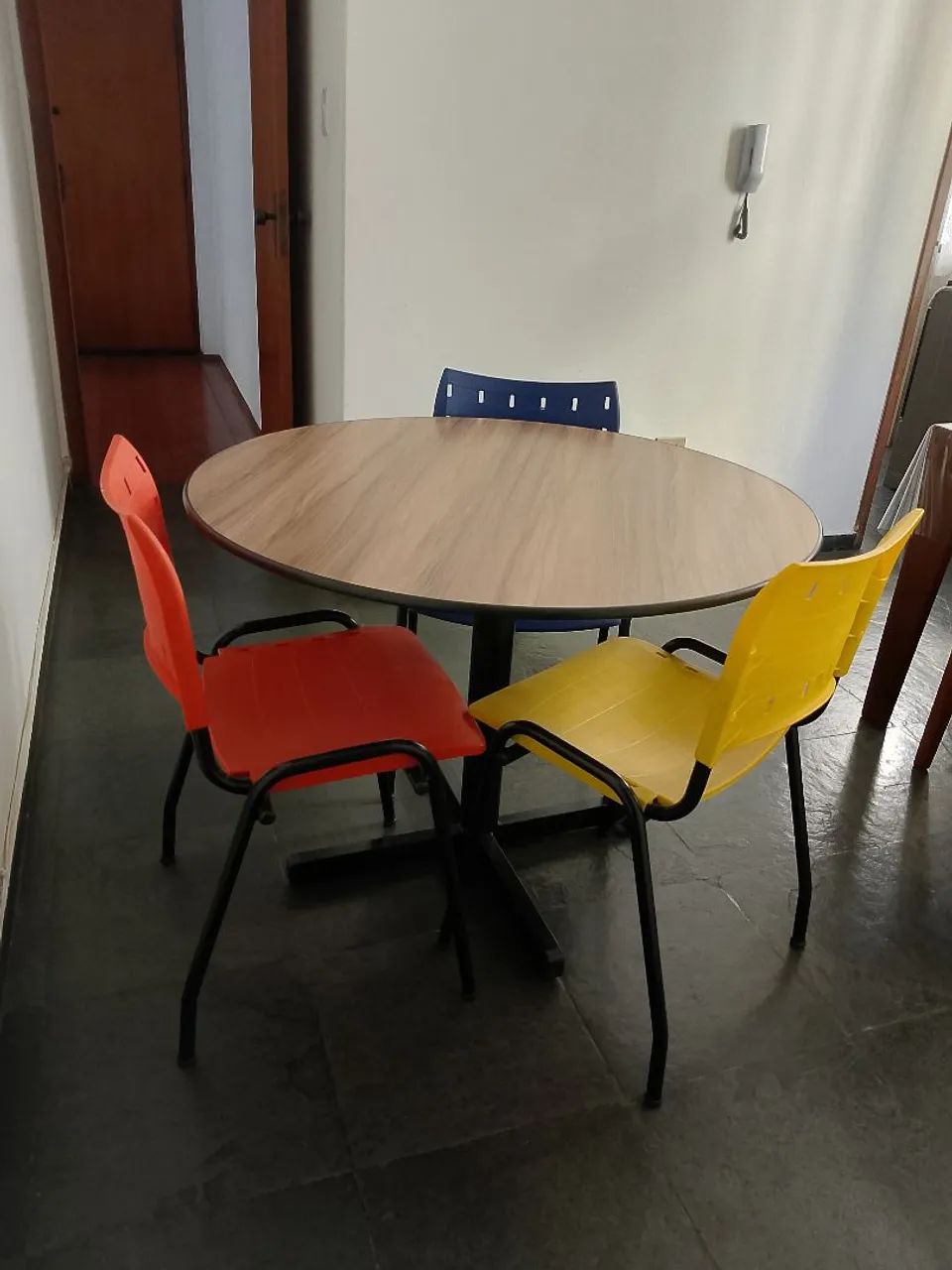 Mesa de reunião redonda - Foto 4