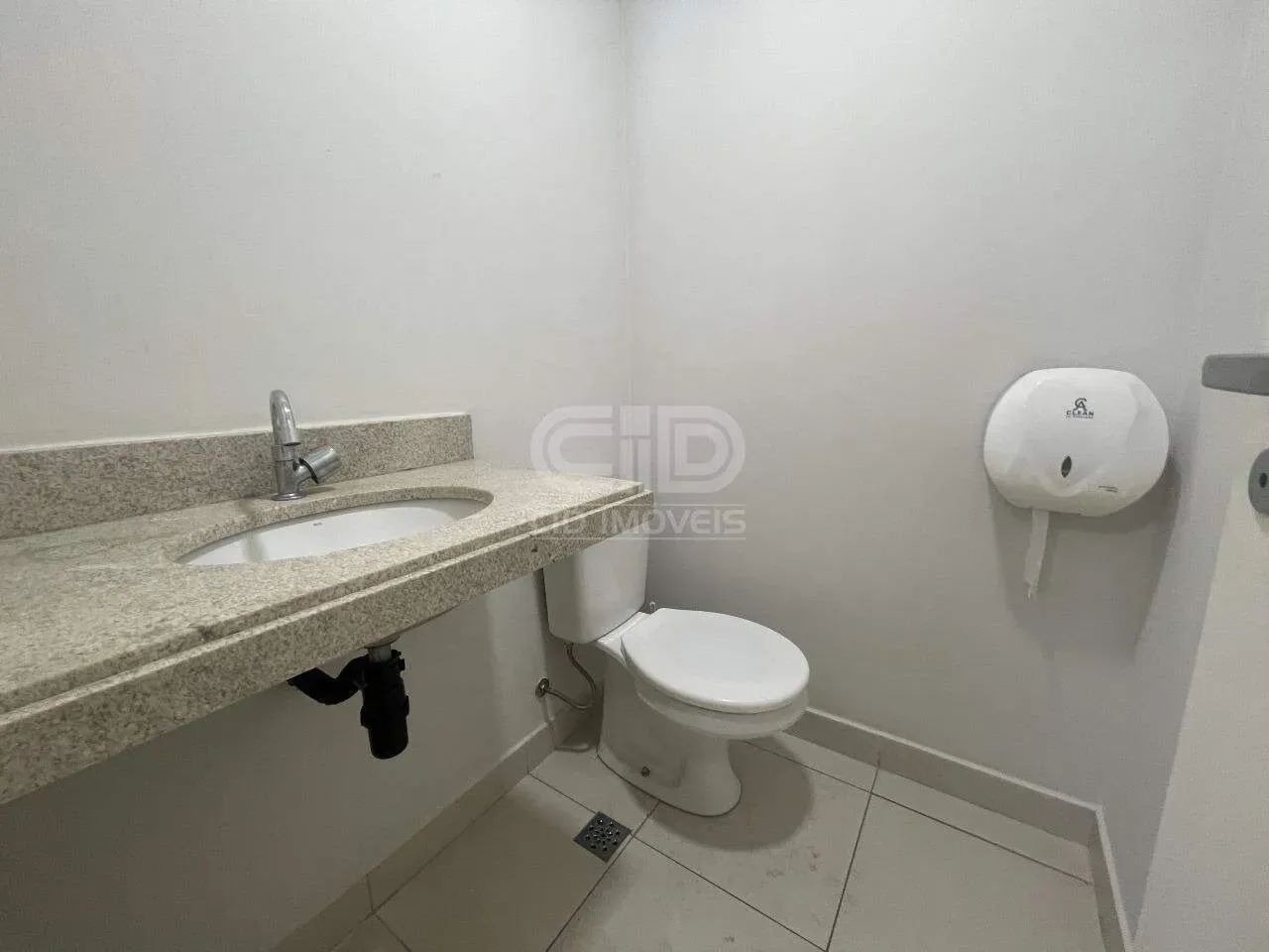 Sala comercial com aproximadamente 55m² no Ed. Helbor Dual Business Office - Foto 4