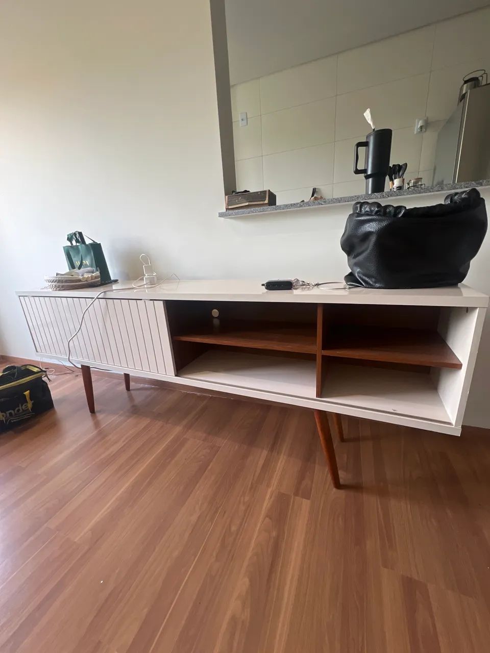 HACK QUARTO/SALA de MADEIRA 