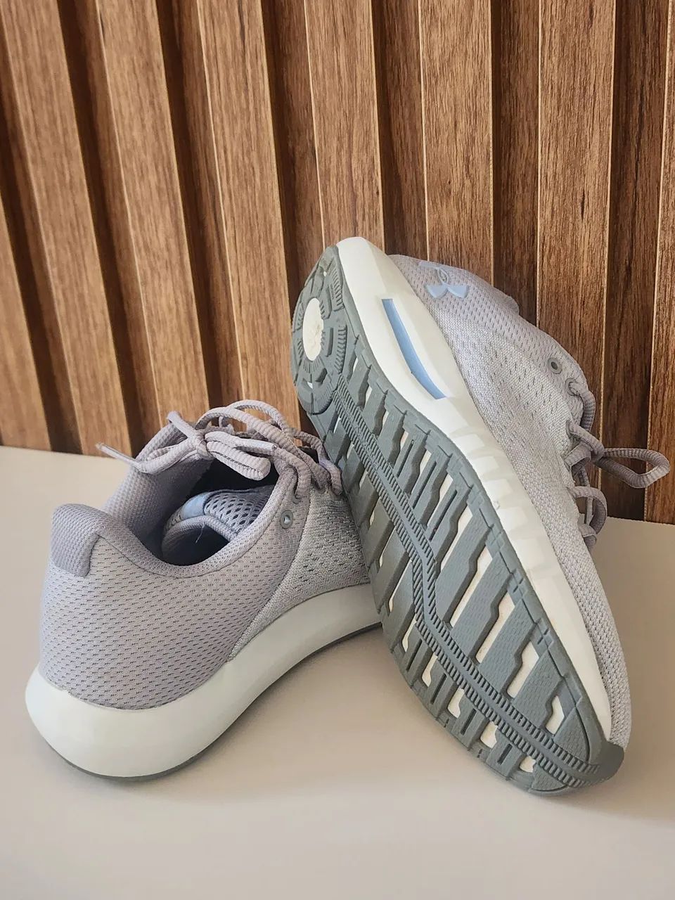 Tenis Feminino Under Armour  original  - Foto 3