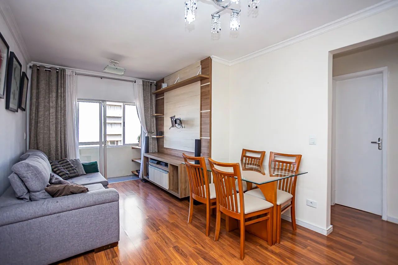 Apartamento Mobiliado com 02 quartos no Juvevê