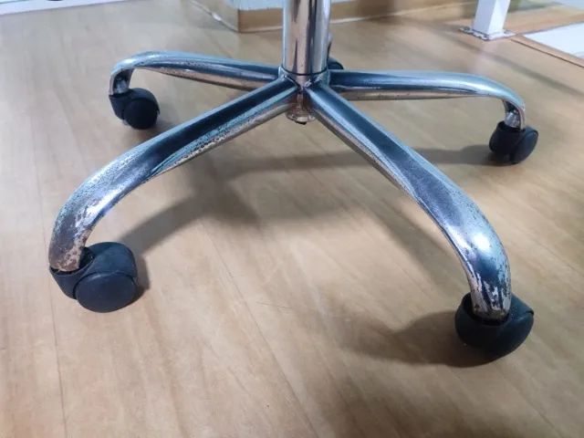 Oito Cadeiras de escritório (usadas) - Foto 2