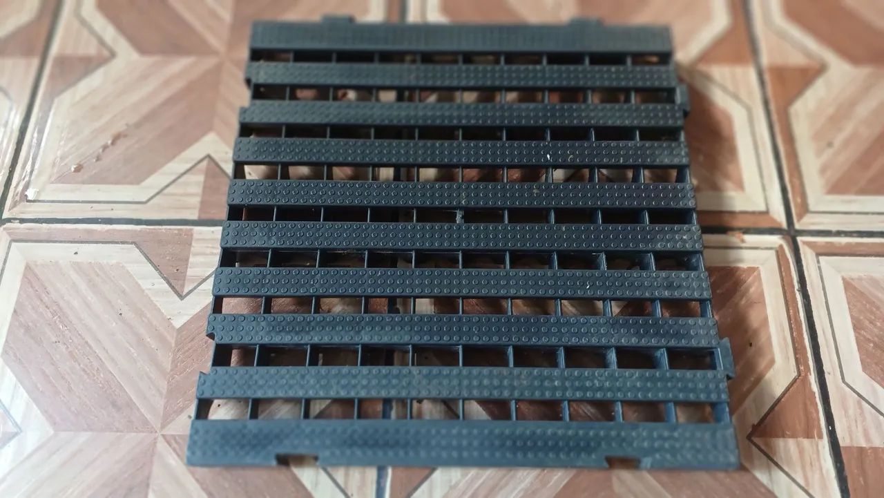 Palete em PVC preto
