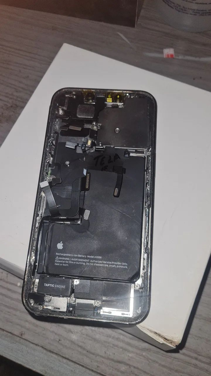 Carcaça iphone 13 pro 