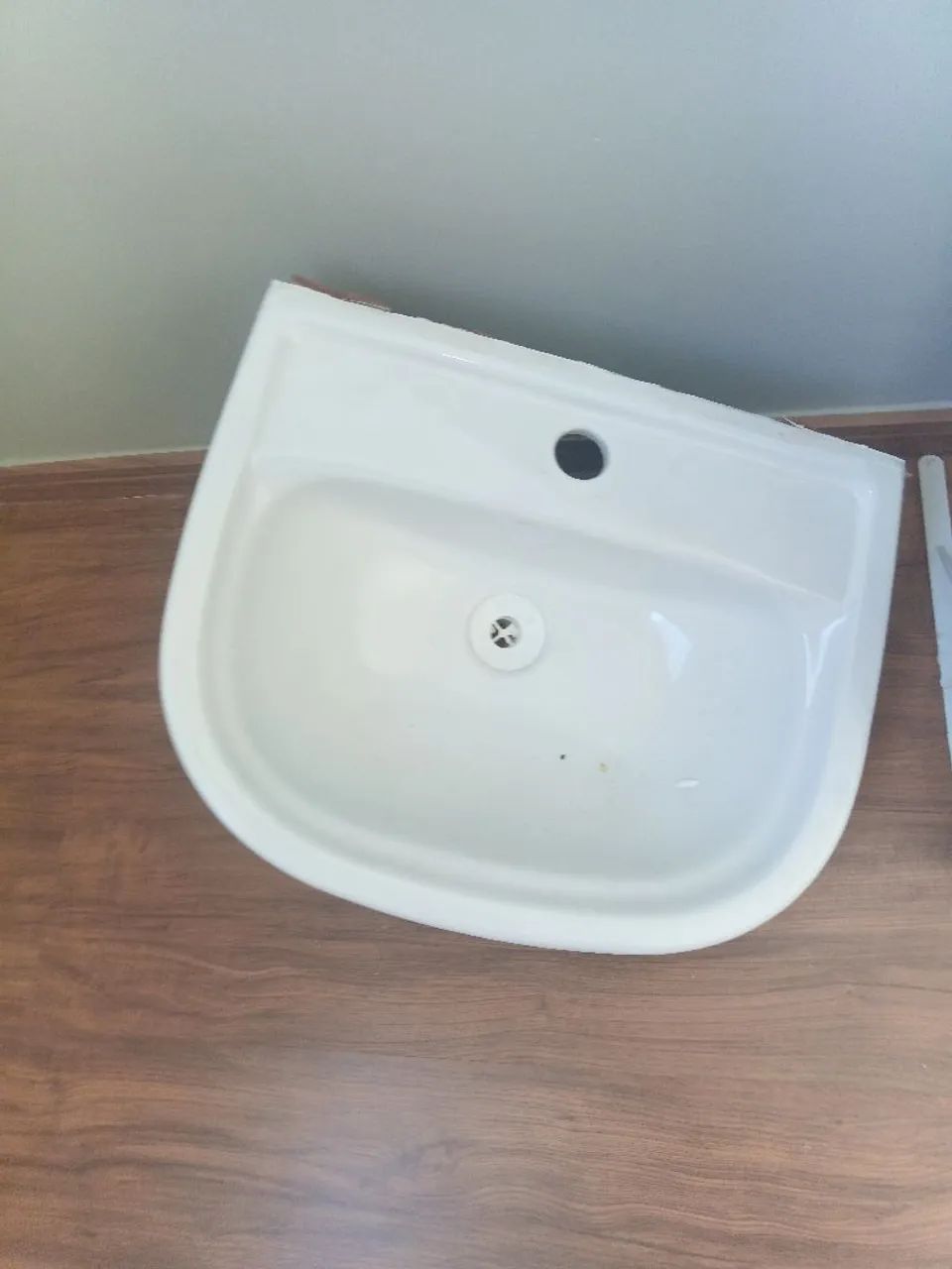 Pia de cozinha pia de banheiro tanque e pedra divisória  tudo por 300$ - Foto 3