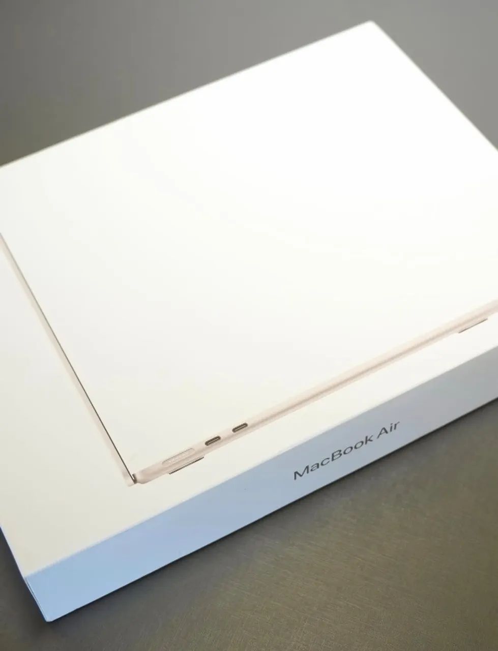 MacBook Air 13-inch M5 \ 24-Ram \ 1TB SSD 
