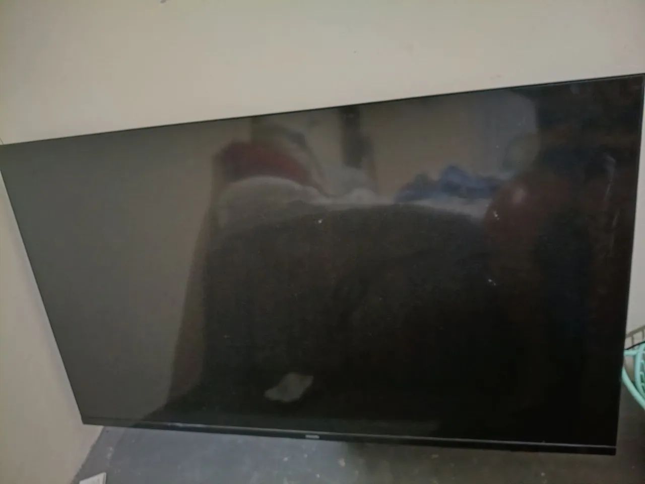 Vendo tv Philips de 50 polegadas com defeito só pra aproveitar as peças 