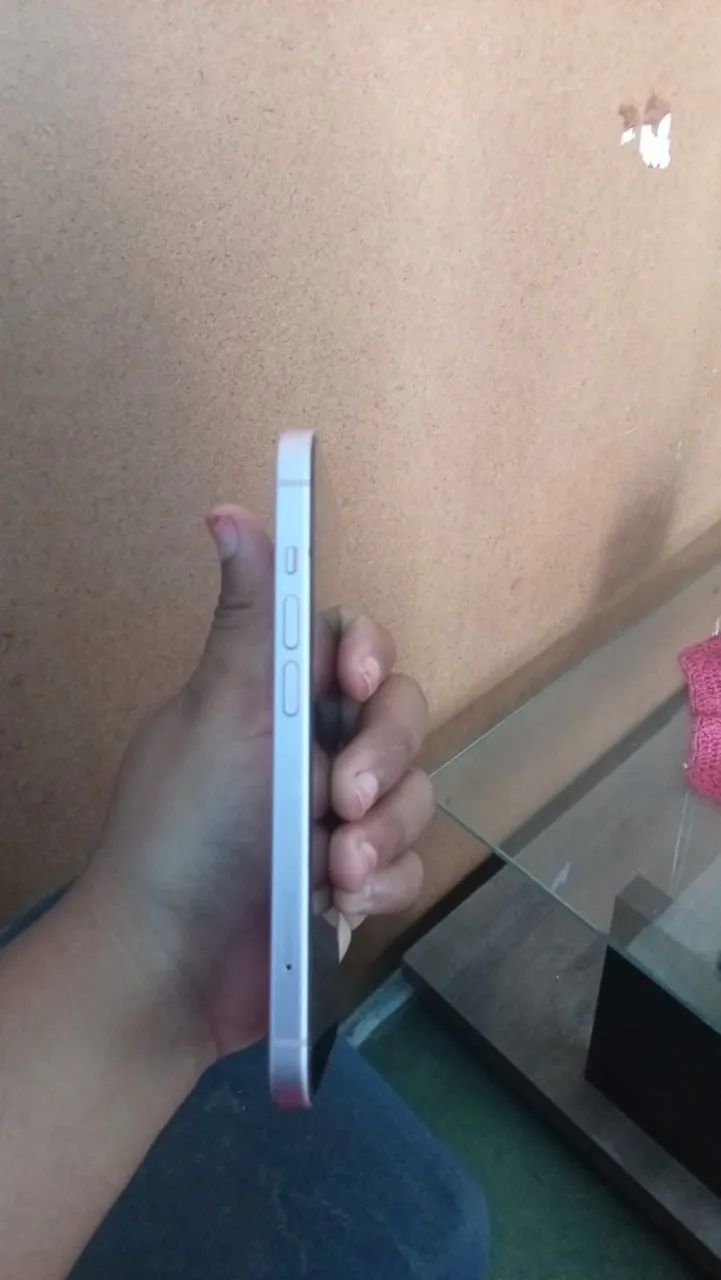 Vendo iPhone 15 rosa  - Foto 4
