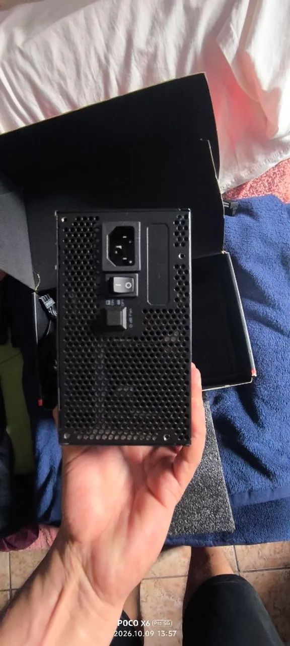 Fonte Asus rog strix 1000w  - Foto 3