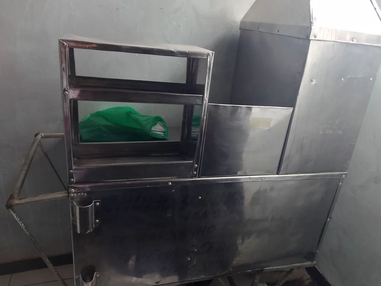 Carrinho espertinho, ideal pra quem começa seu negócio precinho está ótimo estado. - Foto 5