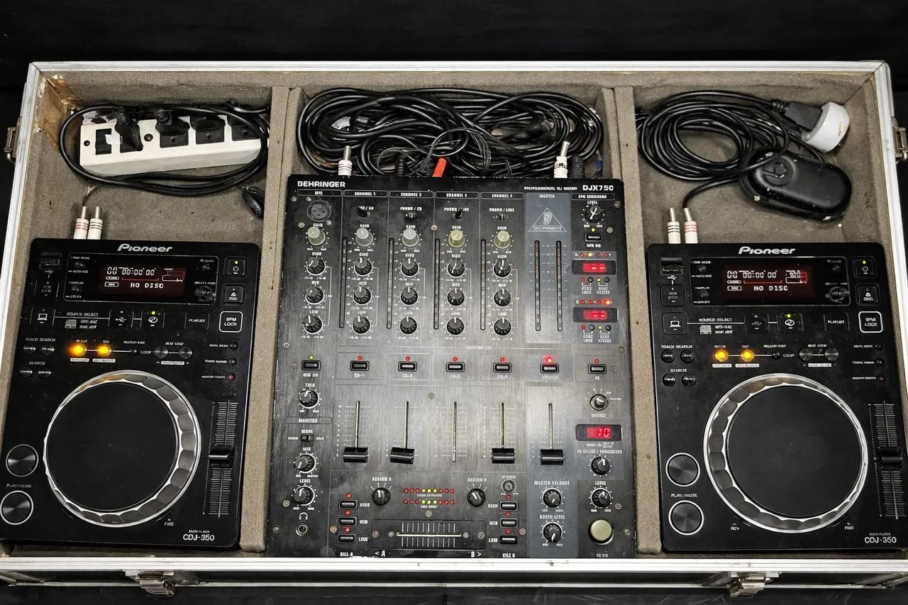 Kit DJ Completo CDJ 350 Pioneer + Mixer + Case - Oportunidade