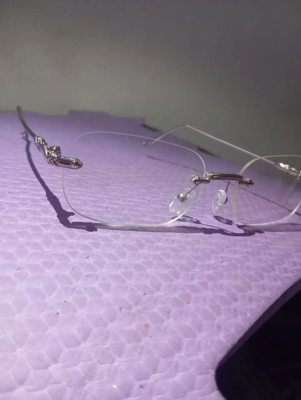 Óculos Lente Transparente com armação de prata  - Foto 3