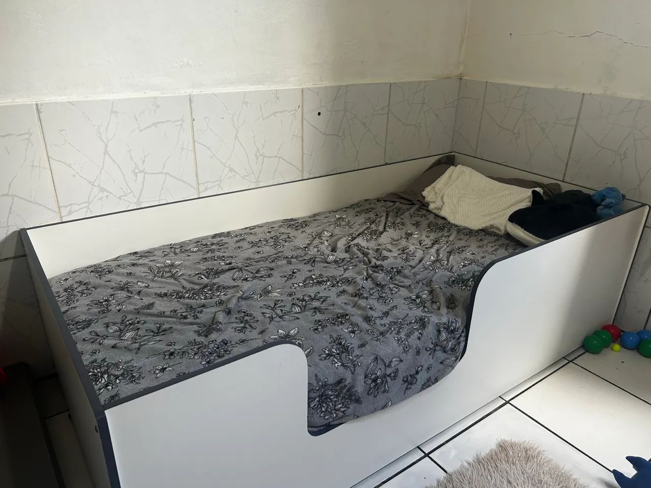 Vendo cama solteirão MDF - Foto 2