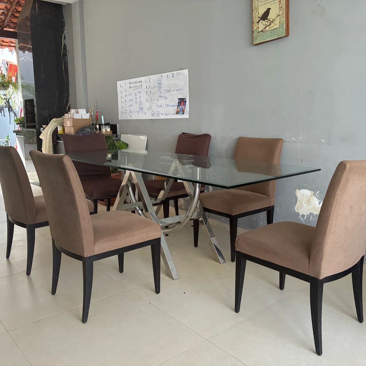 Mesa de vidro impecável com 8 cadeiras - Foto 4