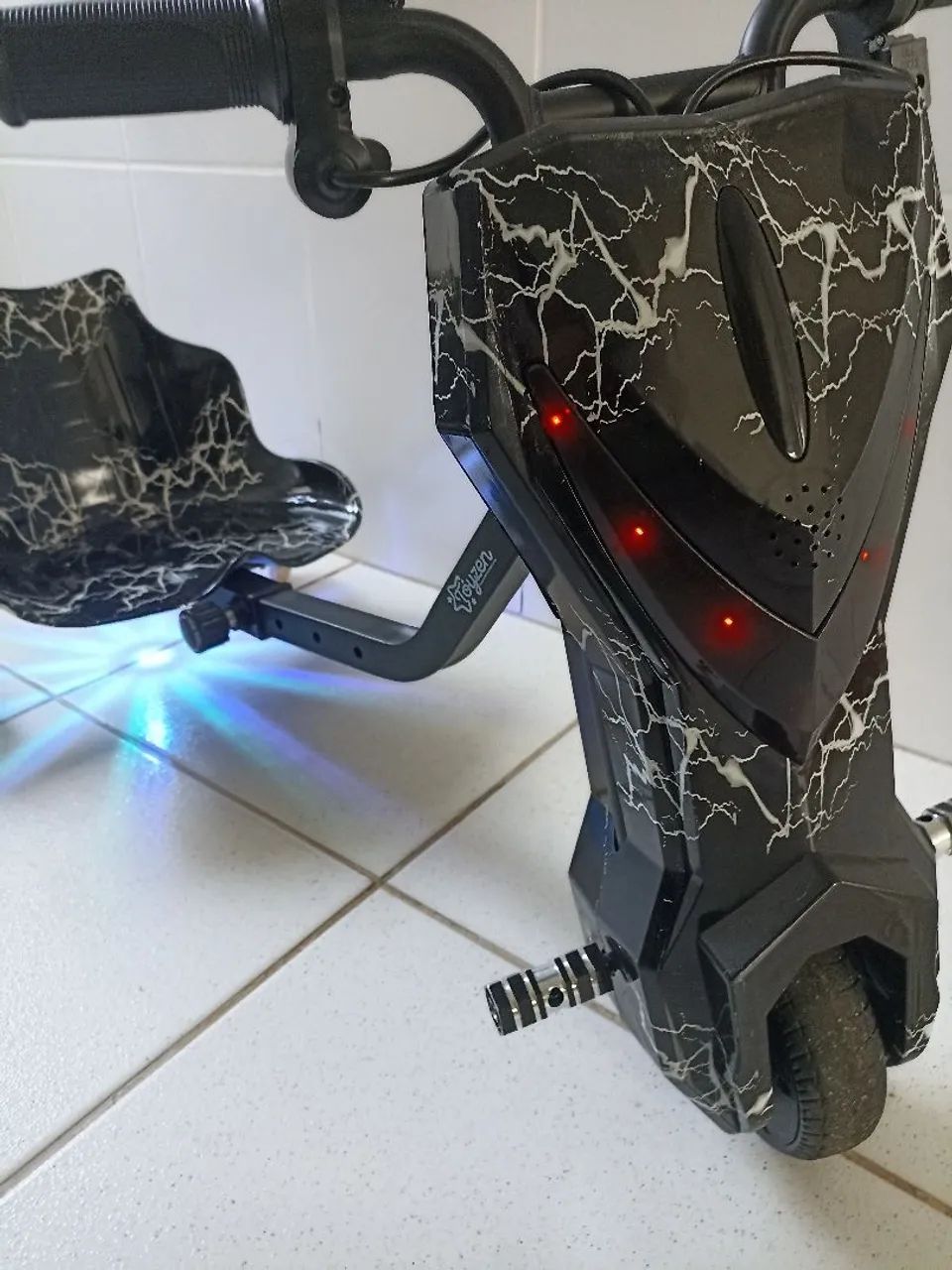 Carrinho de drift com chave e led - Foto 3