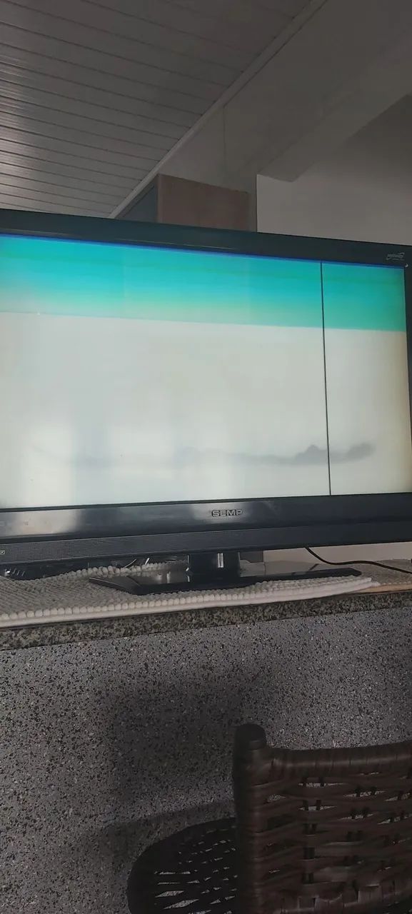 TV cm defeito para retirar peças 