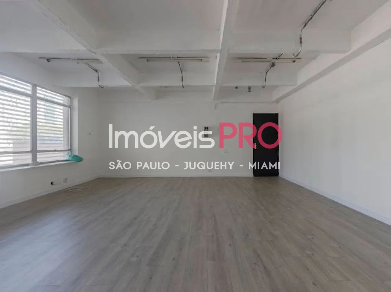 CONJUNTO COMERCIAL NO ITAIM - 2 BANHEIROS - 1 VAGA - 69m² - Foto 4