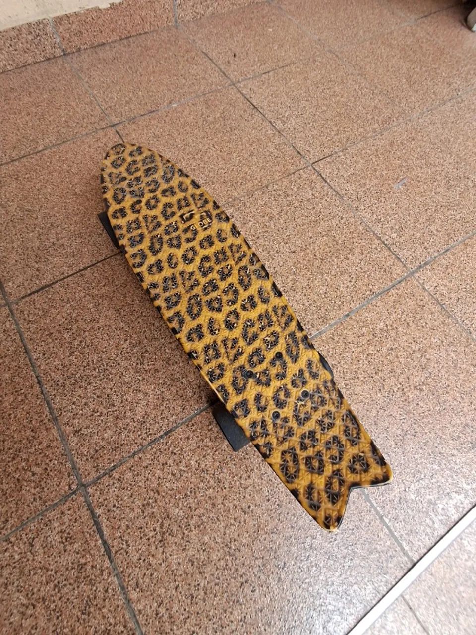 Skate completo Globe Bantam Graphic ST Leopard 23 pol x 6 pol - Foto 4