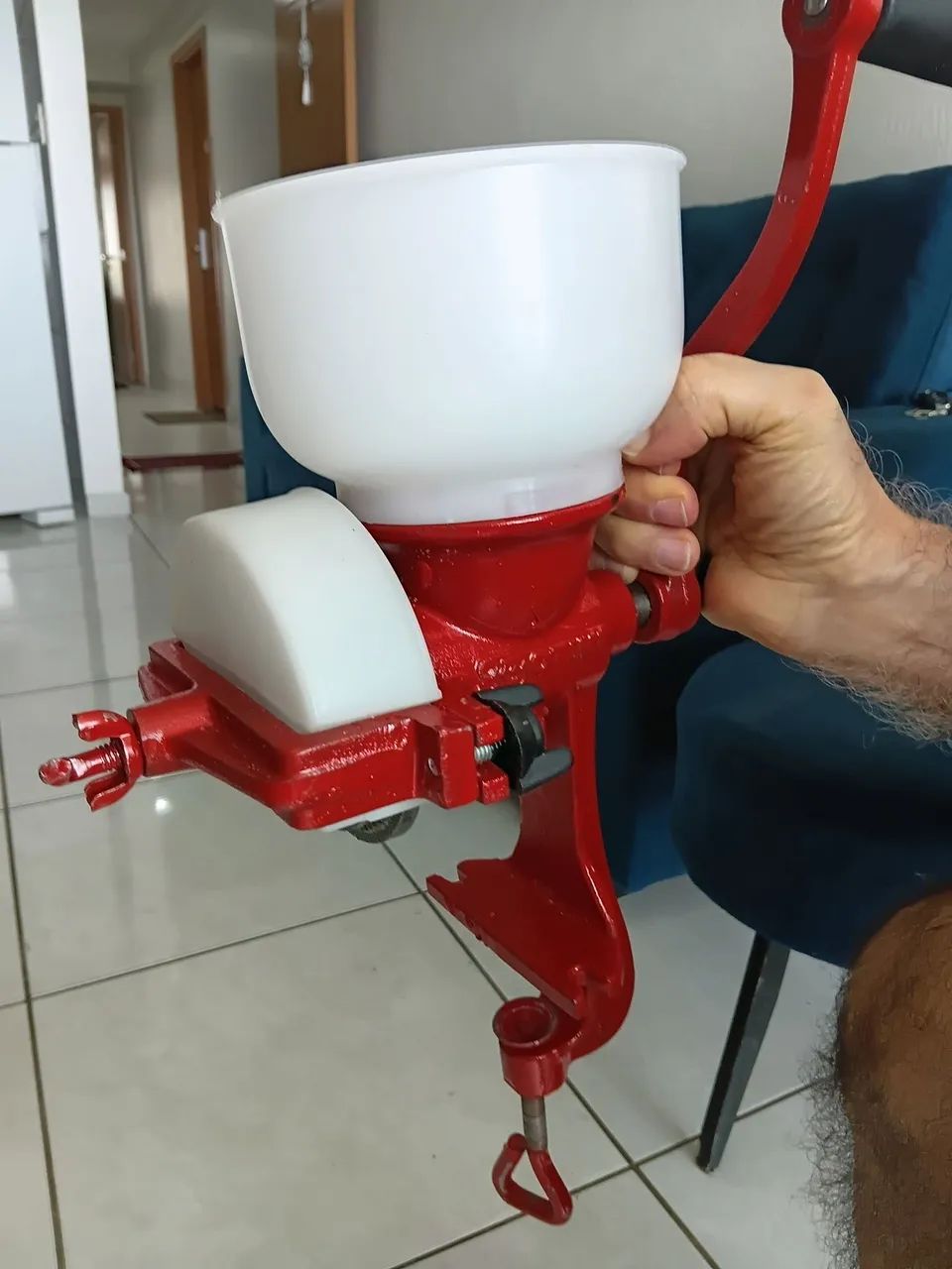 Vendo moinho de gtãos
