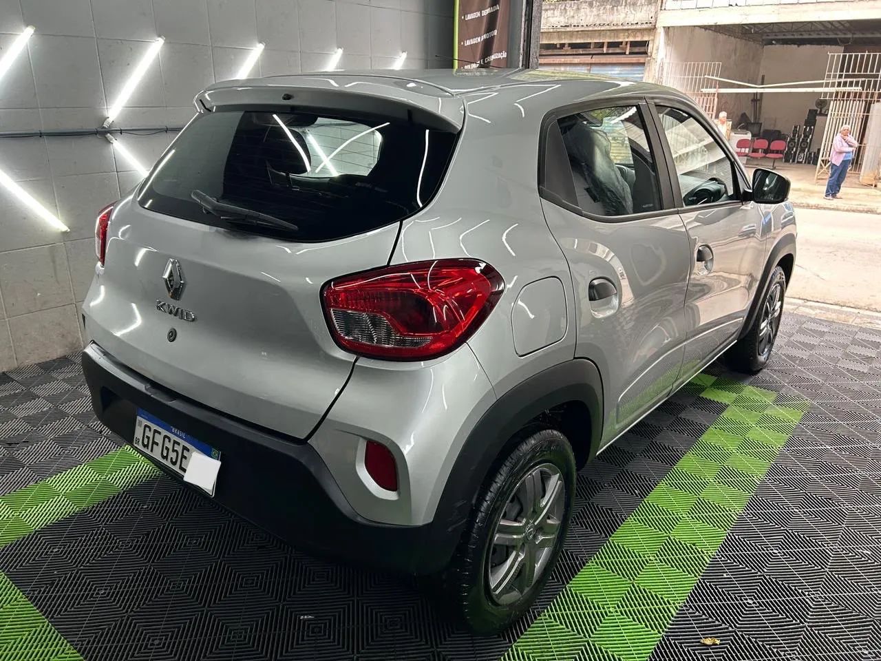 Renault Kwid Zen 1.0 Flex 12V 5P Mec. 2025 - Foto 2
