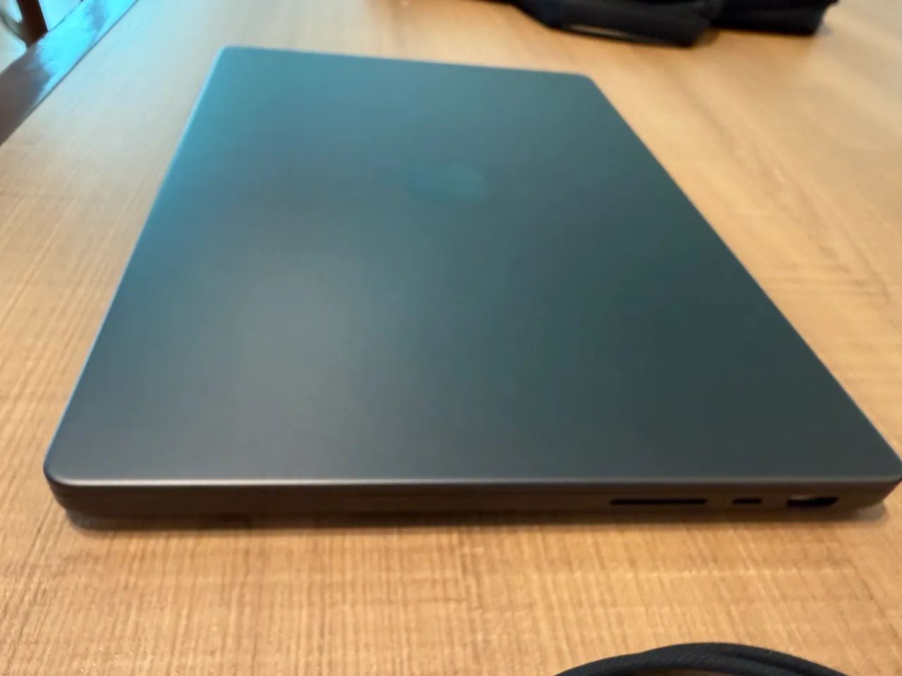 MacBook Pro M4 14 polegadas 16GB RAM / 1TB SSD - Cinza-Espacial