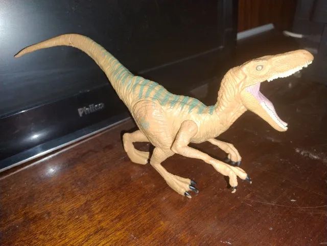 Velociraptor Jurassic world echo - Hasbro 2015