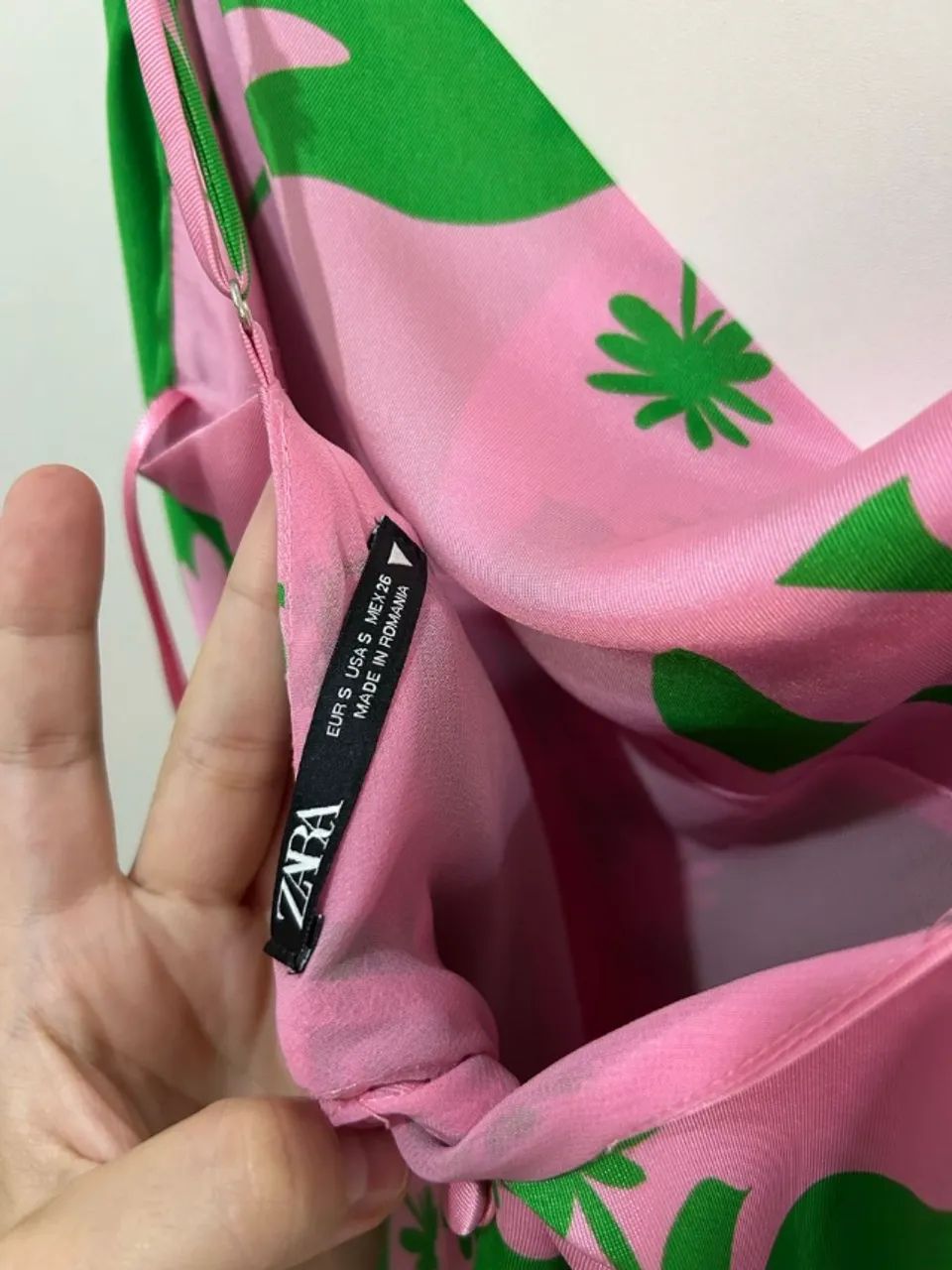vestido zara rosa e verde lindo - Foto 3
