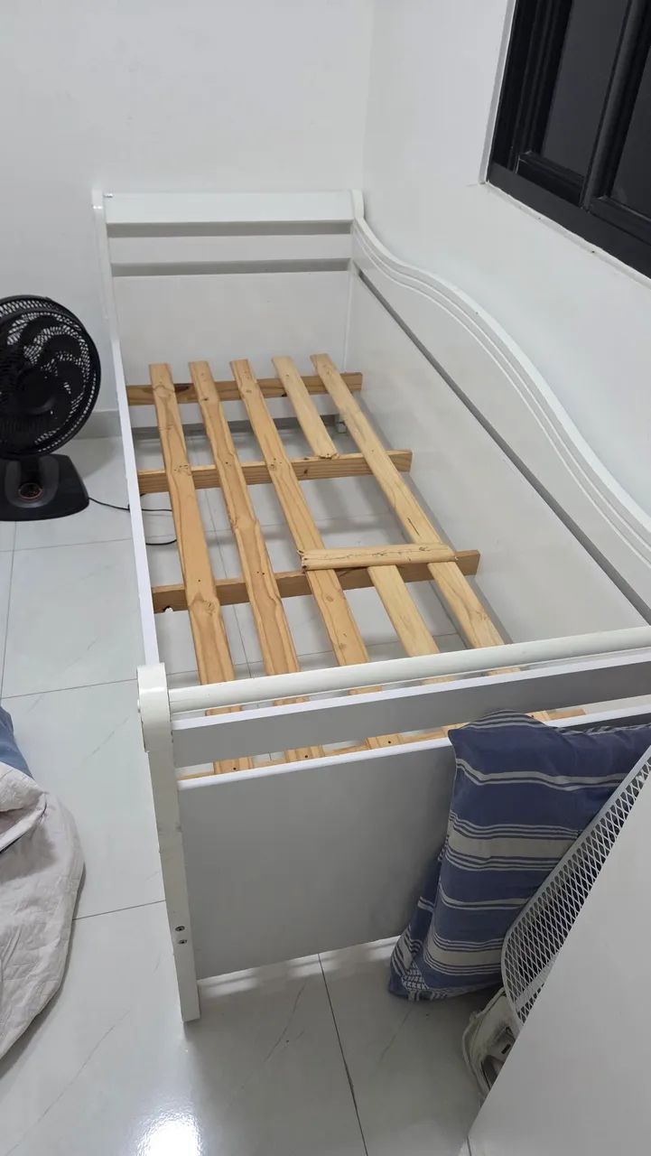 Cama infantil branca de madeira - Foto 5