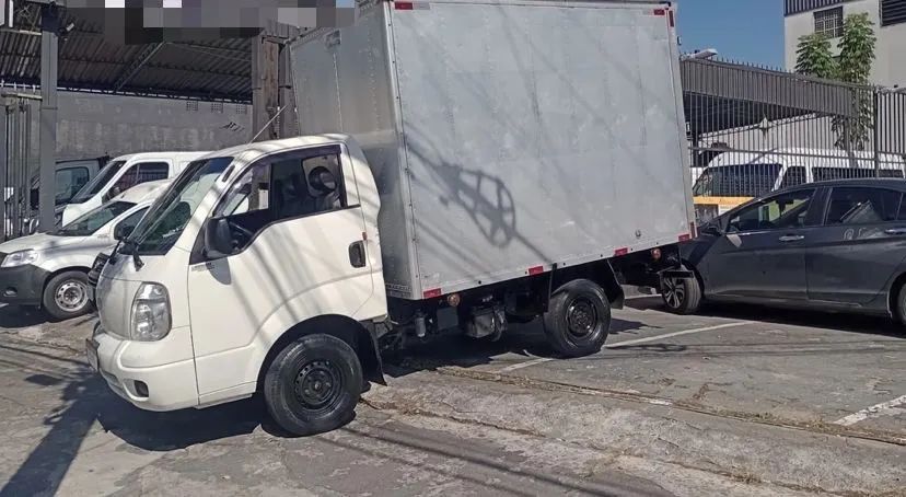 Kia Bongo Baú 