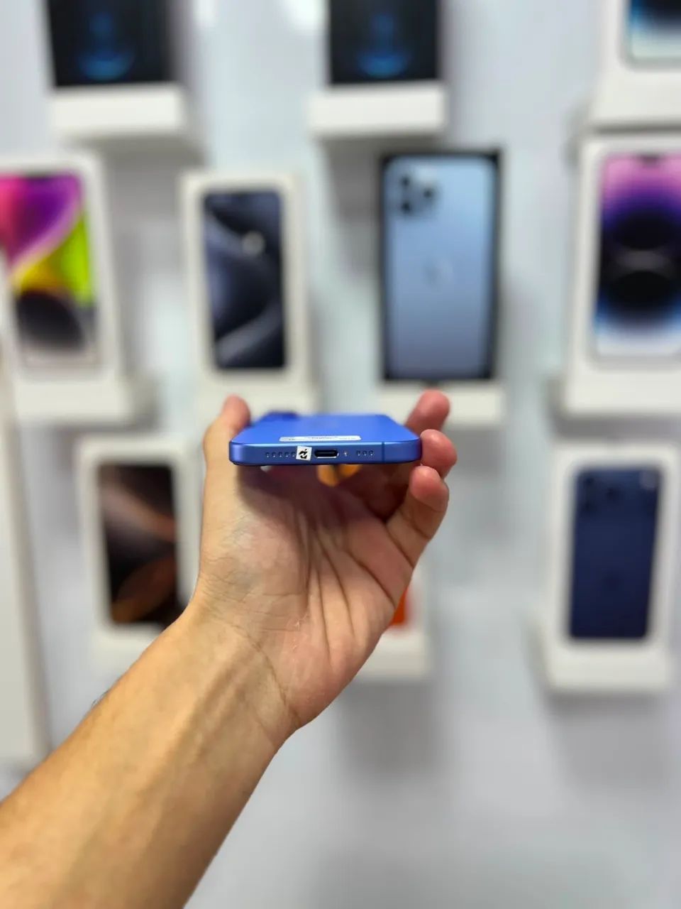 iPhone 16 - 128GB  ?3.999,00 - Foto 3