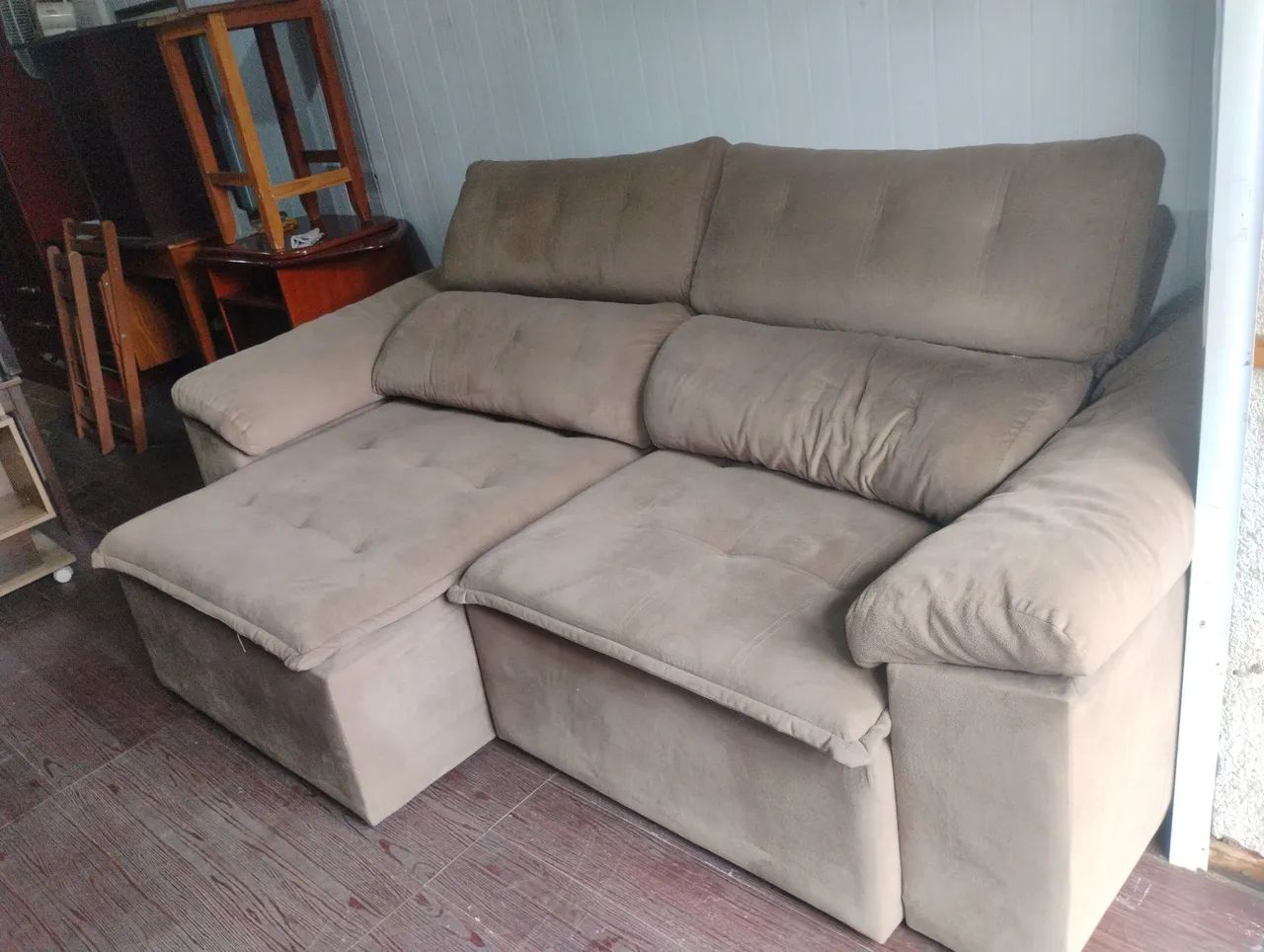 Sofá retrátil e reclinável / chaise 