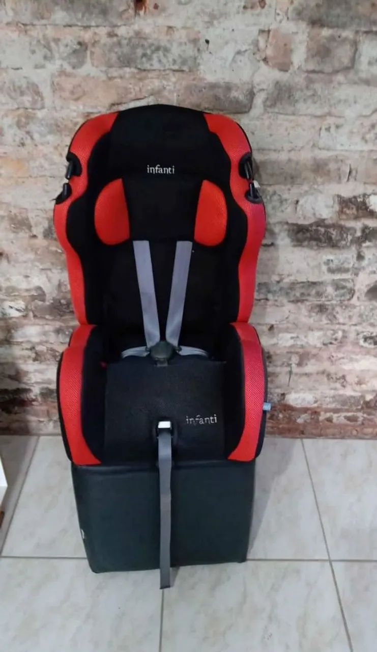 Cadeirinha de bebê para carro 