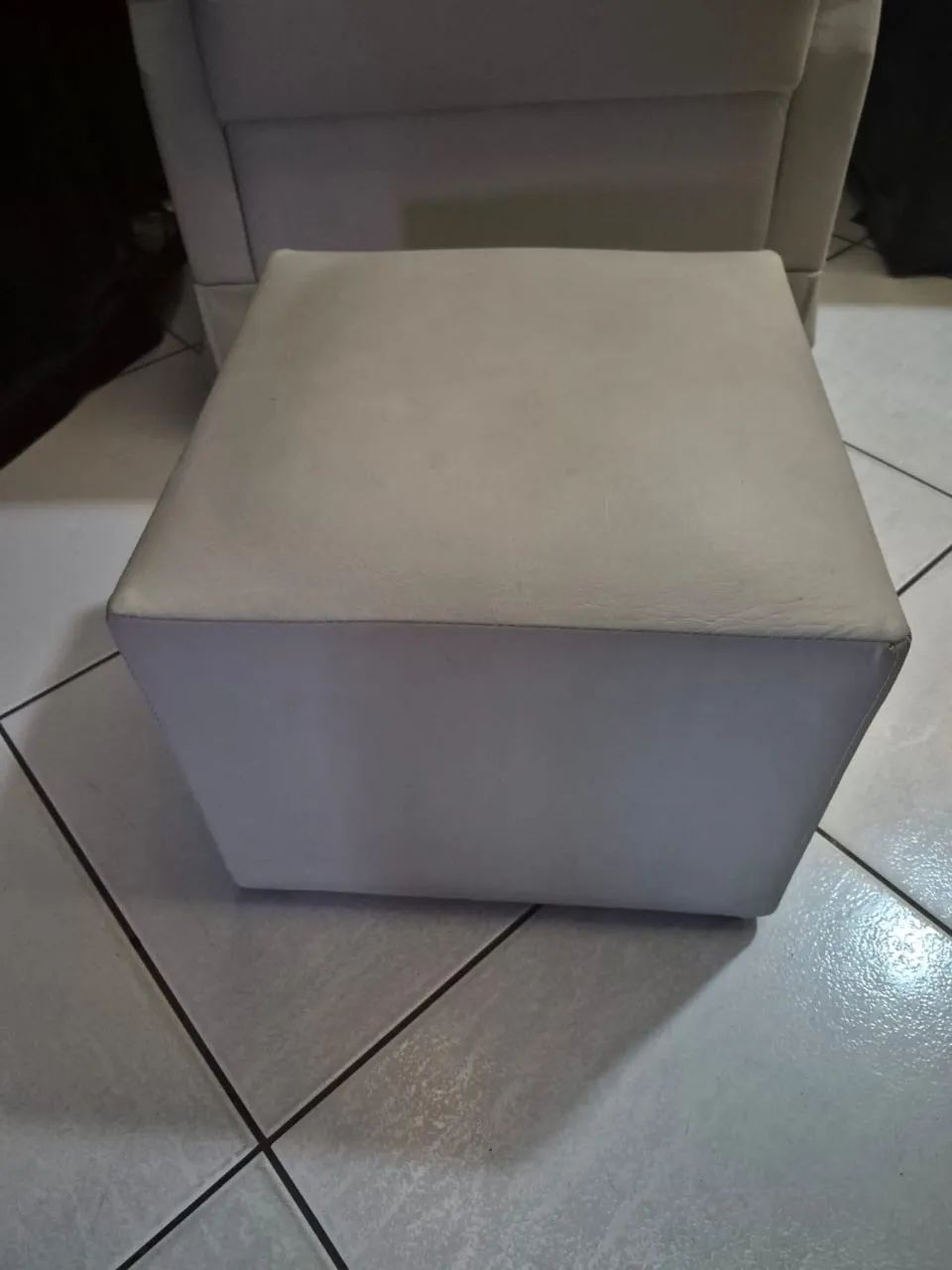 Poltrona de Amamentação com Balanço + Puff. - Foto 2