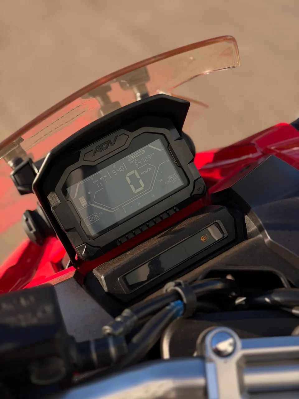 Honda ADV 150  - Foto 3