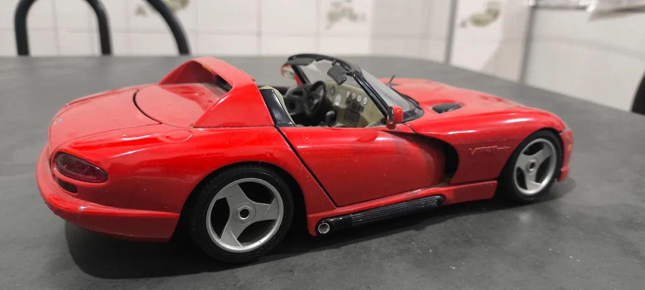 Dodge Viper RT/10, marca Burago (escala 1:18) - Foto 4