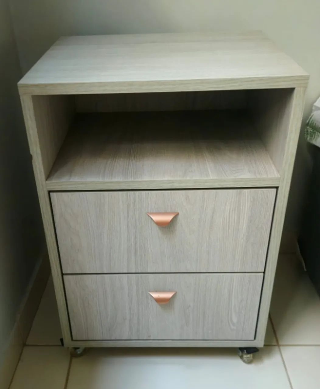 Mesa de Cabeceira  - Foto 2