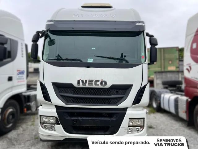 Caminhão 6x4 Iveco Stralis 480 2022 - Baixa km