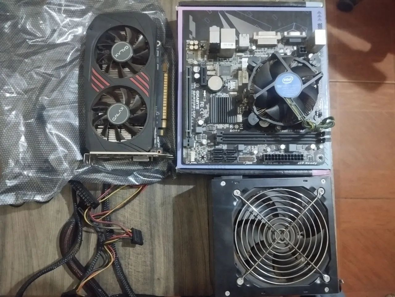 Kit Placa de vídeo, Placa mãe, Processador e Fonte - Foto 2