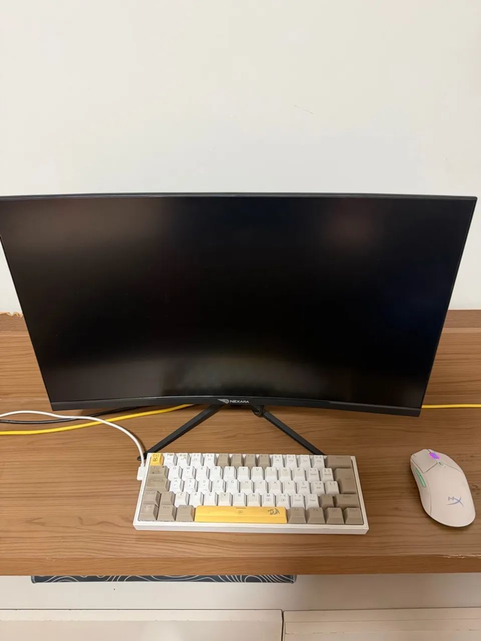 MONITOR GAMER + KIT
