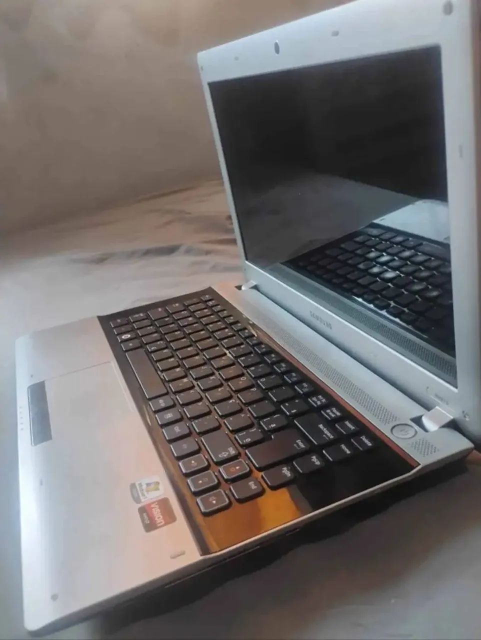 Vende-se Notebook Samsung - Foto 2