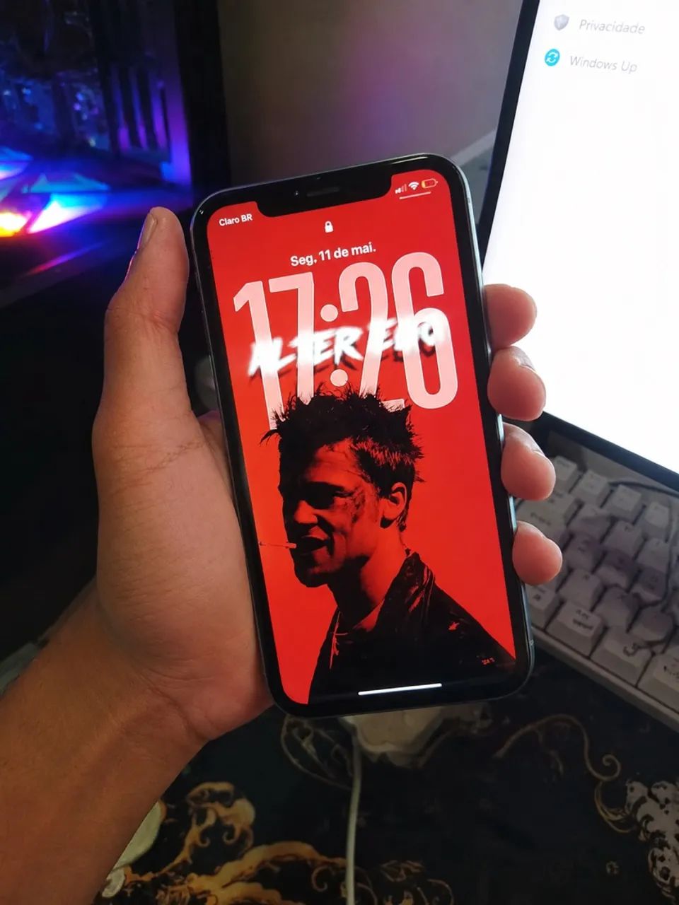 iPhone 11 usado 64g - funcionando perfeitamente + capa, carregador e fone