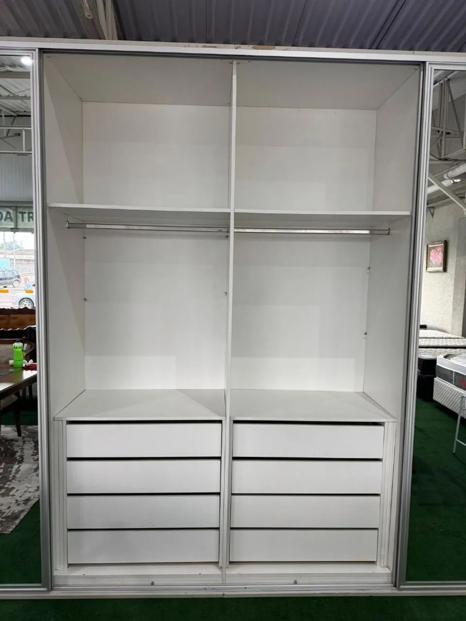 Guarda roupas de MDF 4 portas de correr - Foto 4