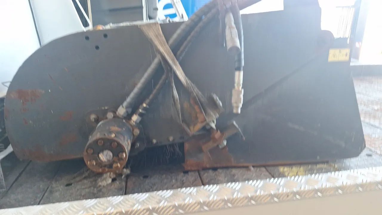 Vassoura Bobcat  - Foto 5