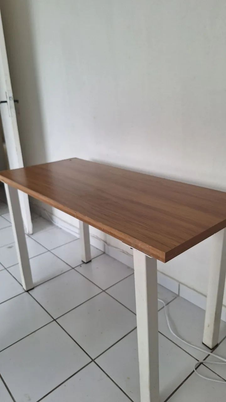 Mesa de trabalho e cadeira  - Foto 4